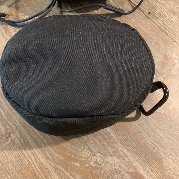 ❌SOLD❌Apple Beats Solo 3 Wireless Headphones Dr - Picture 7 of 8